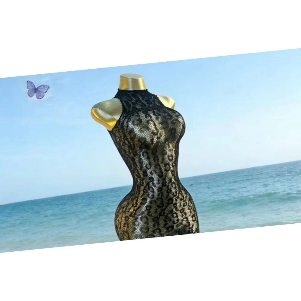 Swimwear jacket, mesh skirt, suitable for outdoor wear during summer beach vacation, also suitable for wearing at the beach.