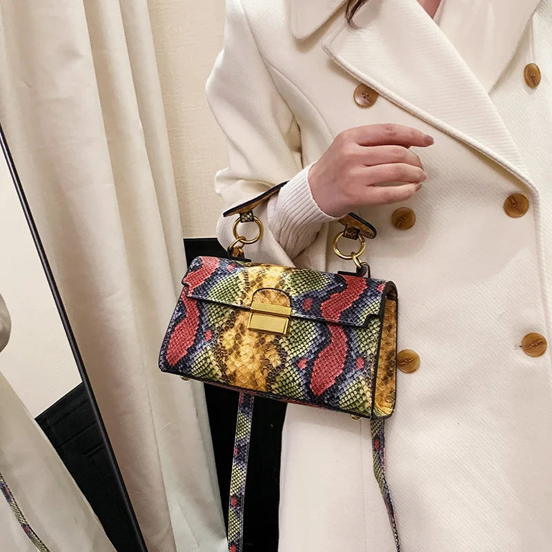 Sac à main polyvalent de luxe léger à texture haut de gamme, imprimé serpent, design de niche, sac à bandoulière, sac porté épaule, sac sous le bras
