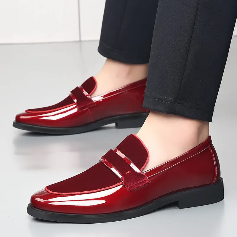 Nouvelles Chaussures de Mariage de Luxe pour Hommes en Daim Rouge Pointu, Mocassins Penny Formels, Chaussures Habillées pour Homme, Zapatos Hombre