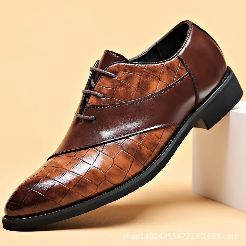 Chaussures en cuir de luxe pour hommes, chaussures Derby de marque à bout pointu à lacets, chaussures formelles faites à la main, 2024
