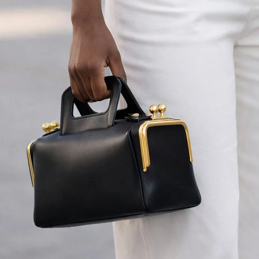 NOUVEAU Sac à main de luxe pour femme avec fermoir Kiss et design à double pince latérale, sac à bandoulière sous le bras en PU, collection 2026