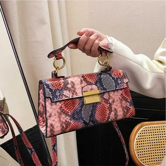 Sac à main polyvalent de luxe léger à texture haut de gamme, imprimé serpent, design de niche, sac à bandoulière, sac porté épaule, sac sous le bras