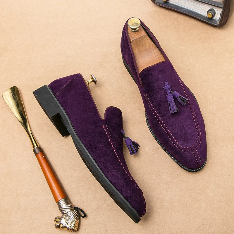Marque Design hommes chaussures en cuir suédé mocassins violet gland pointu hommes mocassins Vintage Slip-on décontracté hommes robe sociale chaussure