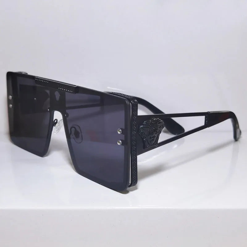 Nouvelles lunettes de soleil élégantes avec montures surdimensionnées, design métallique tendance, parfaites pour les spectacles de mode et un style de rue cool.