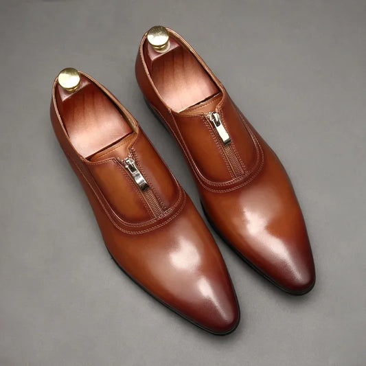 Chaussures habillées pour hommes de style britannique en cuir de vachette souple, pour mariage, petite taille 35, bout pointu, semelle en caoutchouc, fabriquées en Chine