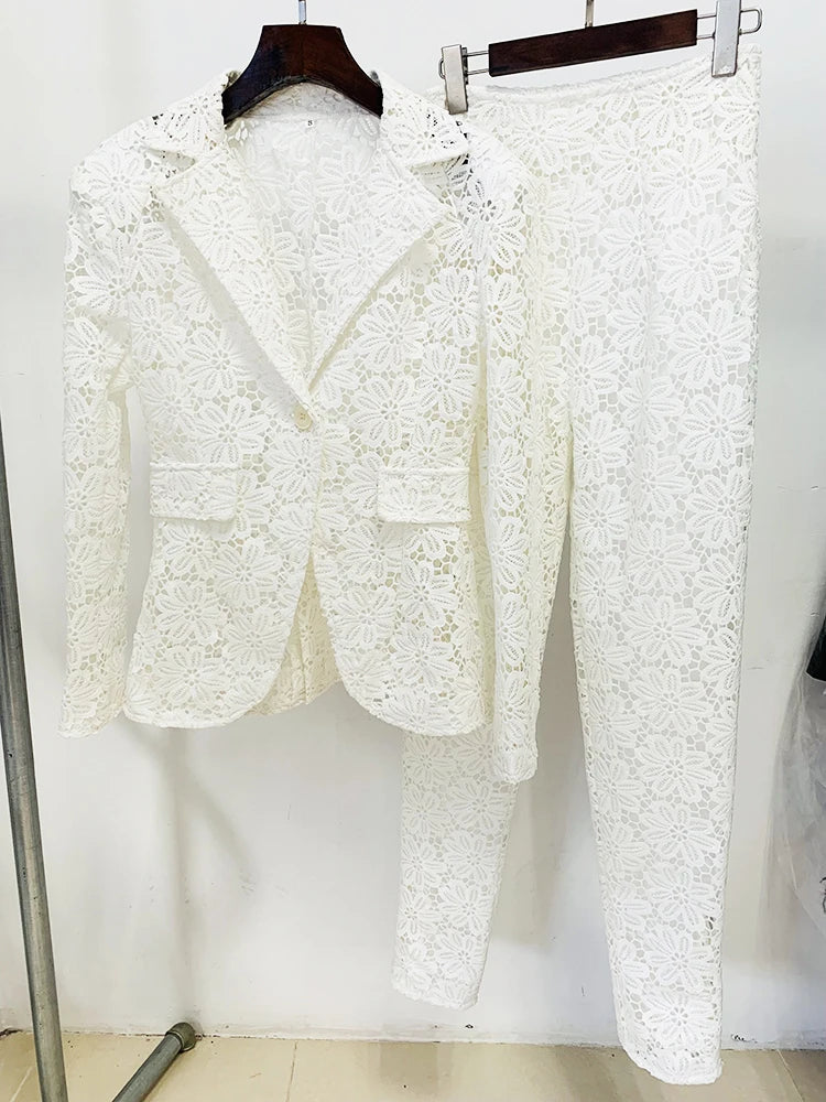 HIGH STREET Nouveauté 2026 Ensemble de costume de mode de défilé de créateur pour femme, Blazer en dentelle guipure à bouton unique et pantalon crayon, 2 pièces