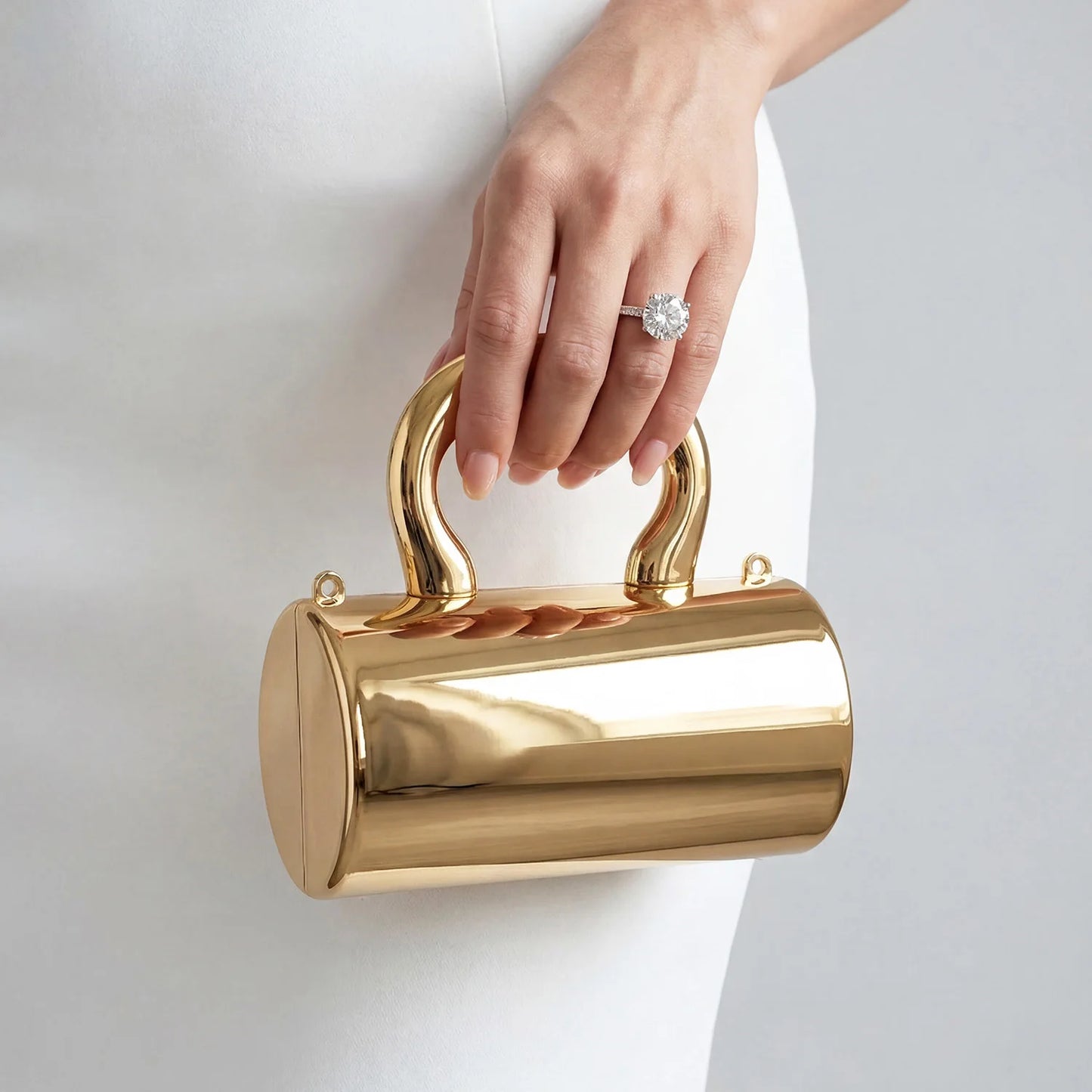 Pochette cylindrique mini élégante en acrylique doré, scintillante, pour soirées/fêtes, sac de luxe pour femmes, à porter à l'épaule ou en bandoulière