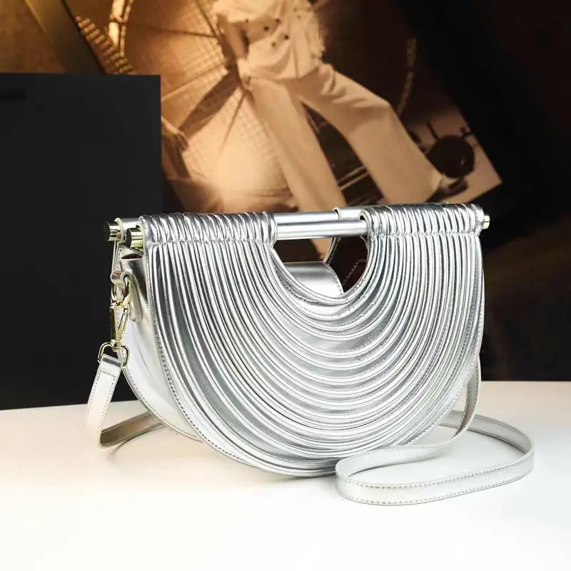 Sacs à main pour femmes 2026 nouveau or luxe marque de créateur lune tissé à la main nouilles sacs en cuir tiré Hobo argent soirée pochette Chic