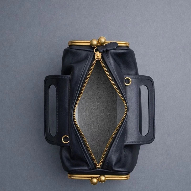 NOUVEAU Sac à main de luxe pour femme avec fermoir Kiss et design à double pince latérale, sac à bandoulière sous le bras en PU, collection 2026