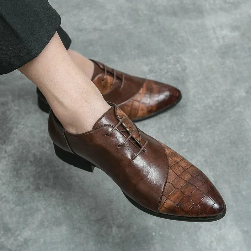 Chaussures en cuir de luxe pour hommes, chaussures Derby de marque à bout pointu à lacets, chaussures formelles faites à la main, 2024