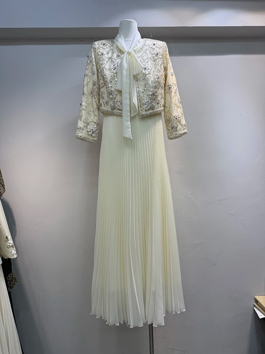 TWOTWINSTYLE Hit couleur deux pièces ensemble pour femmes col rond à manches longues manteau épissé à lacets sans manches taille haute robe ensembles femme